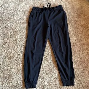 Athleta quest jogger